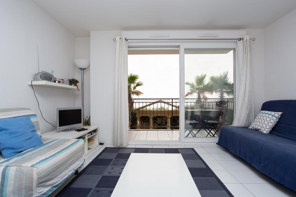 Palazzio Vieux Port By Welcome To Кан Екстериор снимка